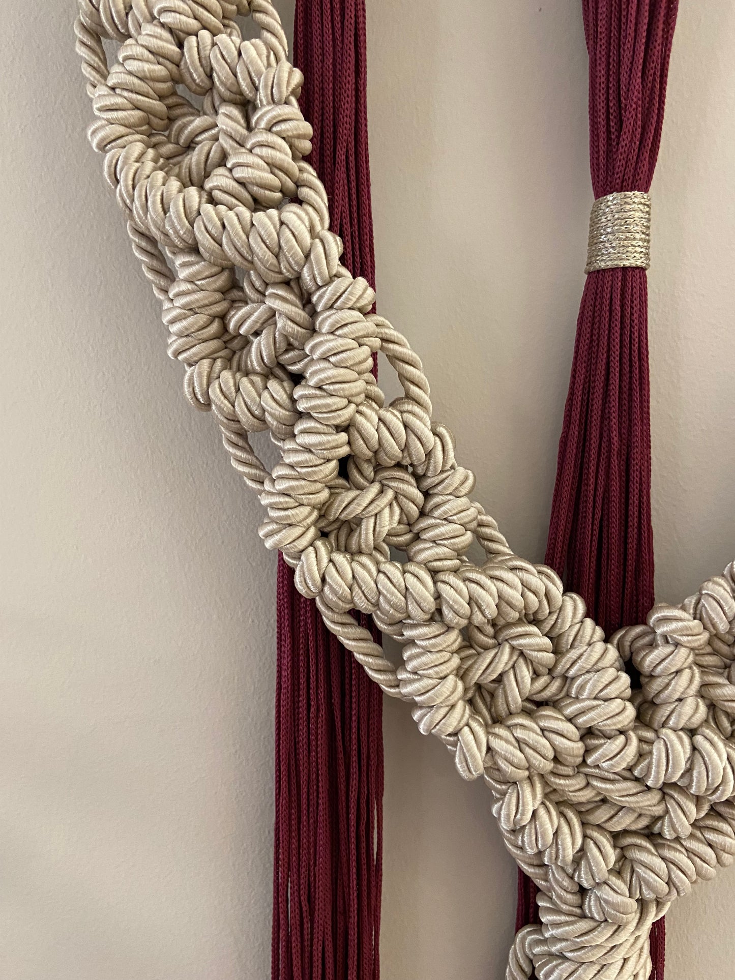Luxury Knots