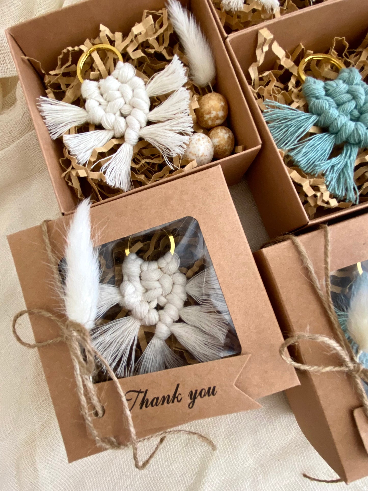 Μπομπονιέρα Mini Μακραμέ Μπρελόκ Σε Κουτάκι