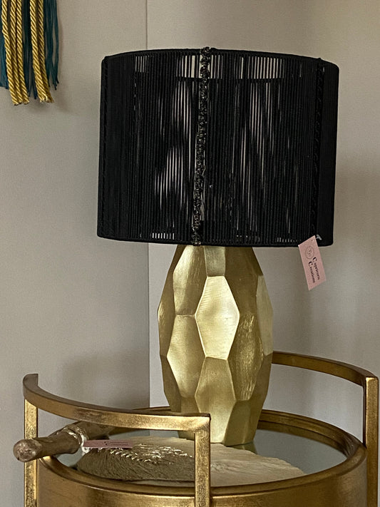 Λαμπατέρ Χρυσό με Μαύρο Μακραμέ Καπέλο