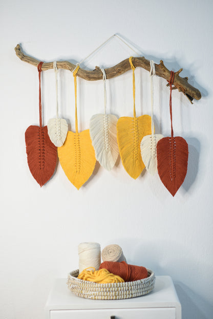 "Φυλλώδης Μαγεία" Μακραμέ Τοίχου με Φύλλα