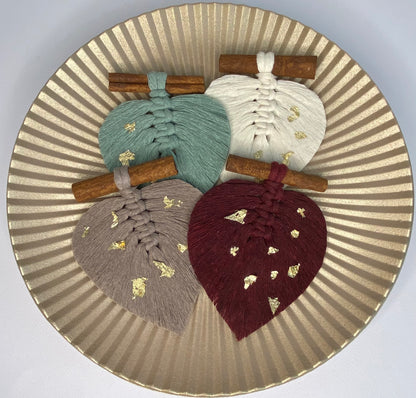 Φύλλα Μακραμέ Στολισμένα με Φύλλα Χρυσού