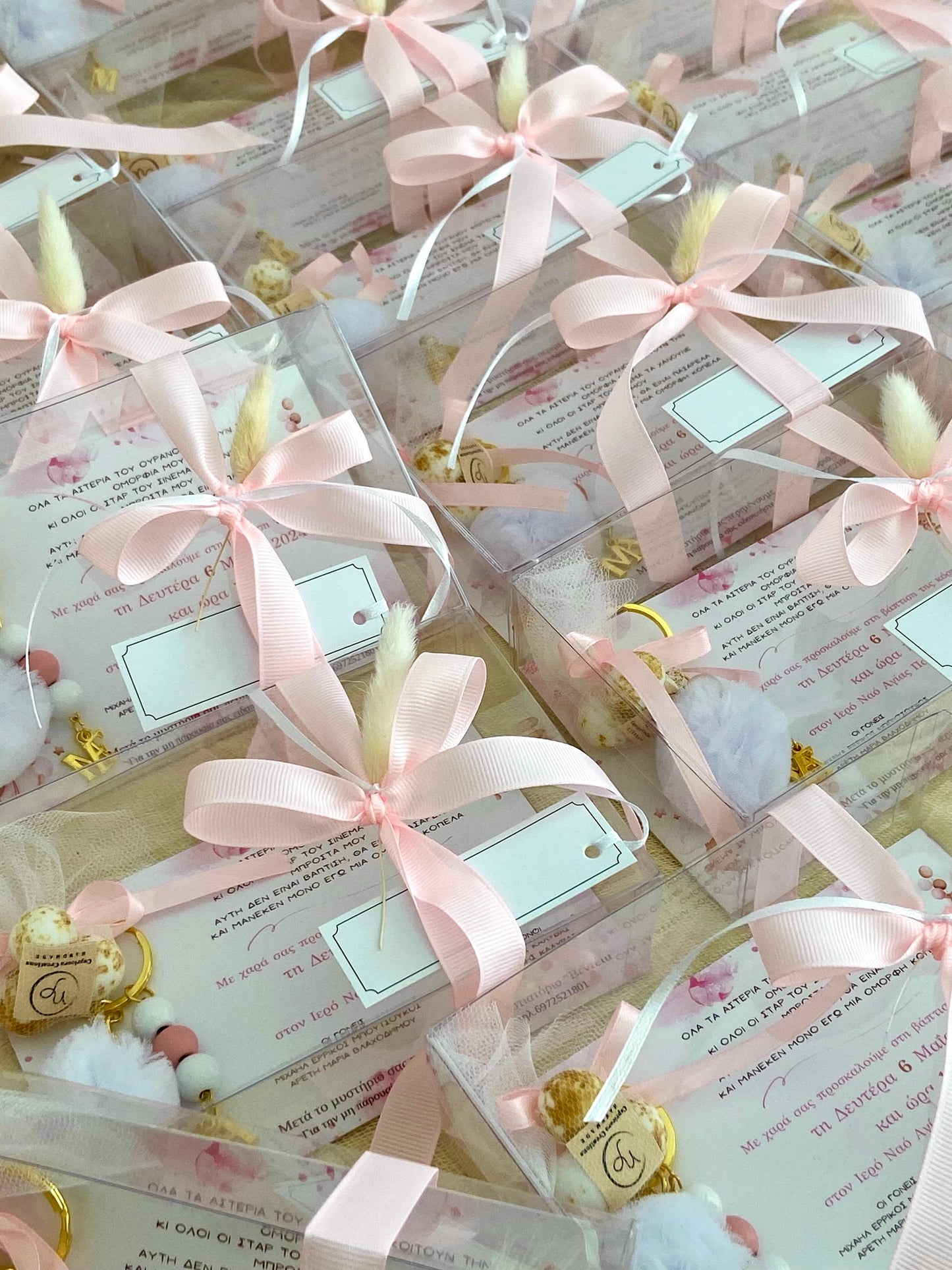 Μπομπονιέρα-Προσκλητήριο σε Διάφανο Κουτάκι