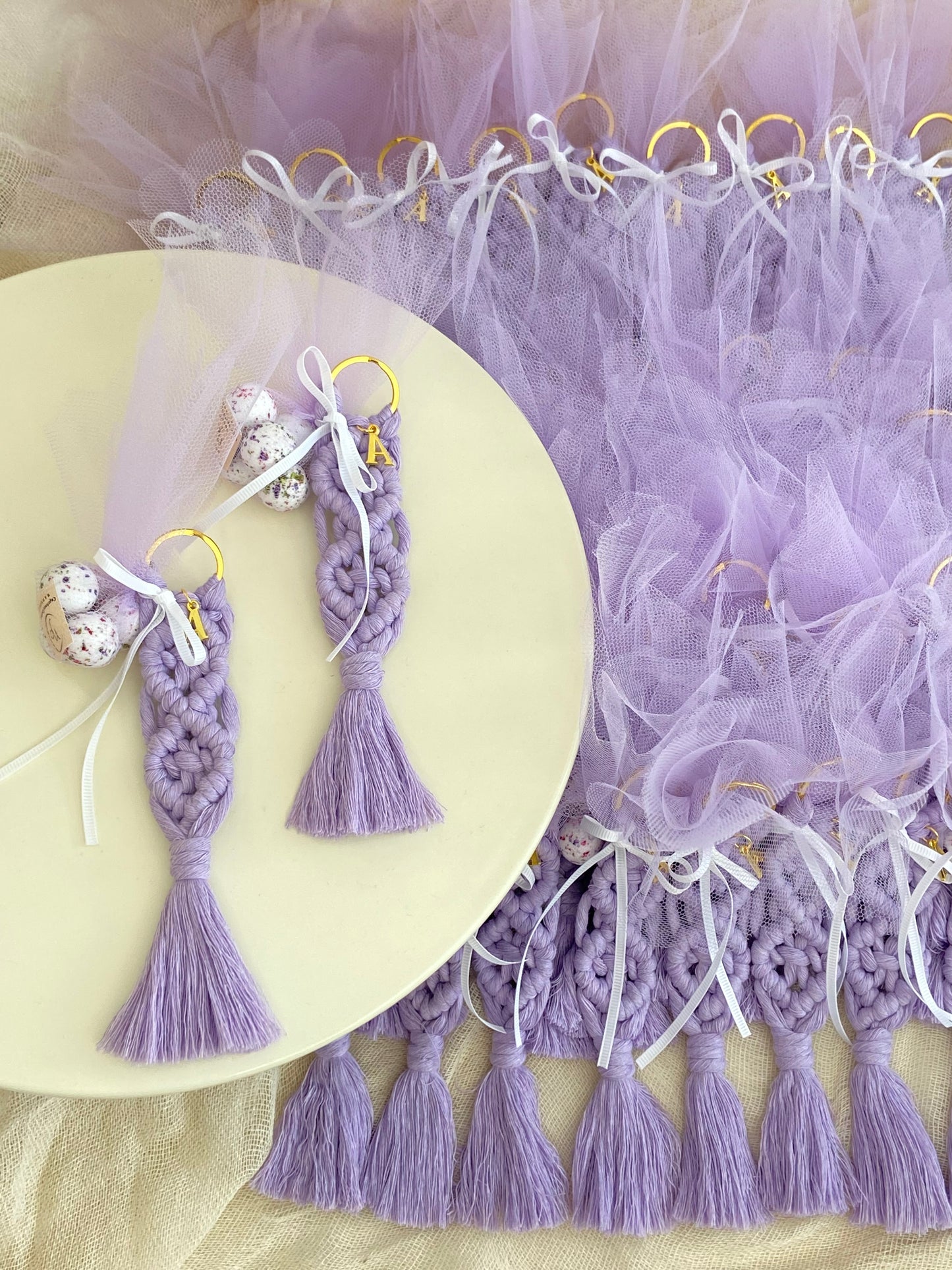 Μπομπονιέρα Μακραμέ Μπρελόκ Grande Με Μονόγραμμα