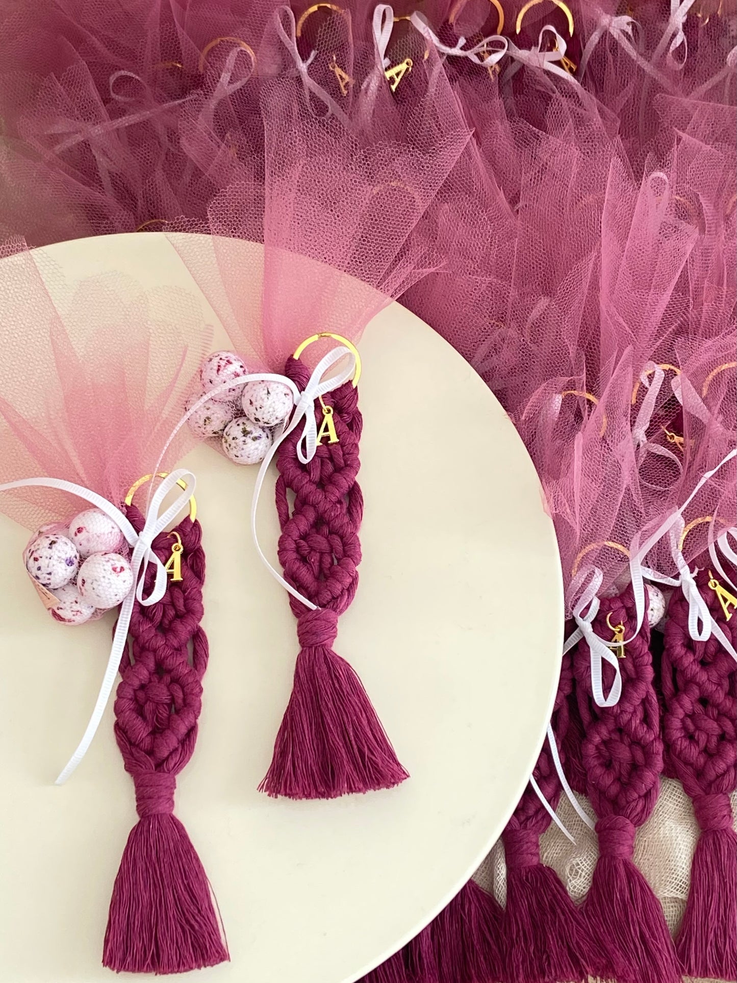 Μπομπονιέρα Μακραμέ Μπρελόκ Grande Με Μονόγραμμα