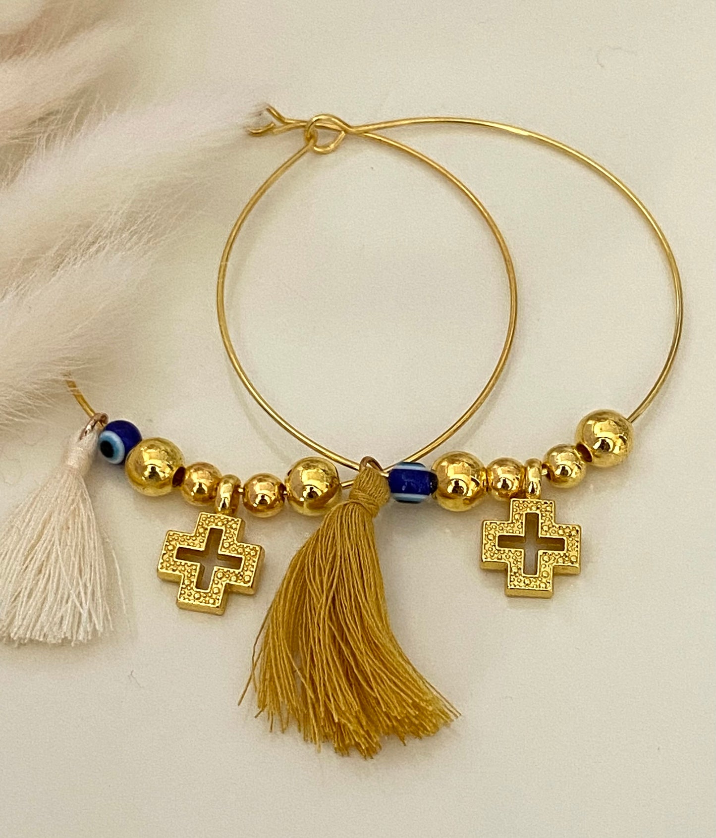 Μαρτυρικό Βραχιόλι Βέργα με Ιδιαίτερο Σταυρό και Χάντρες