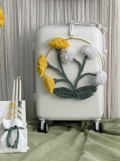 Ονειρικό Σετ Βάπτισης με Χειροποίητα Μακραμέ Λουλούδια σε Boho Στυλ